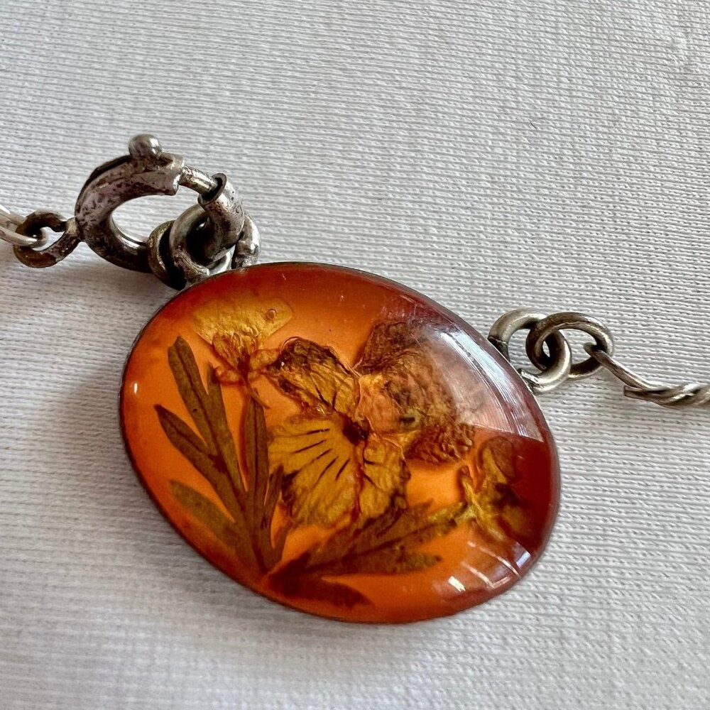 Vintage Dried Floral Amber Yellow Color Oval Resin Pendant Silver Tone Anklet